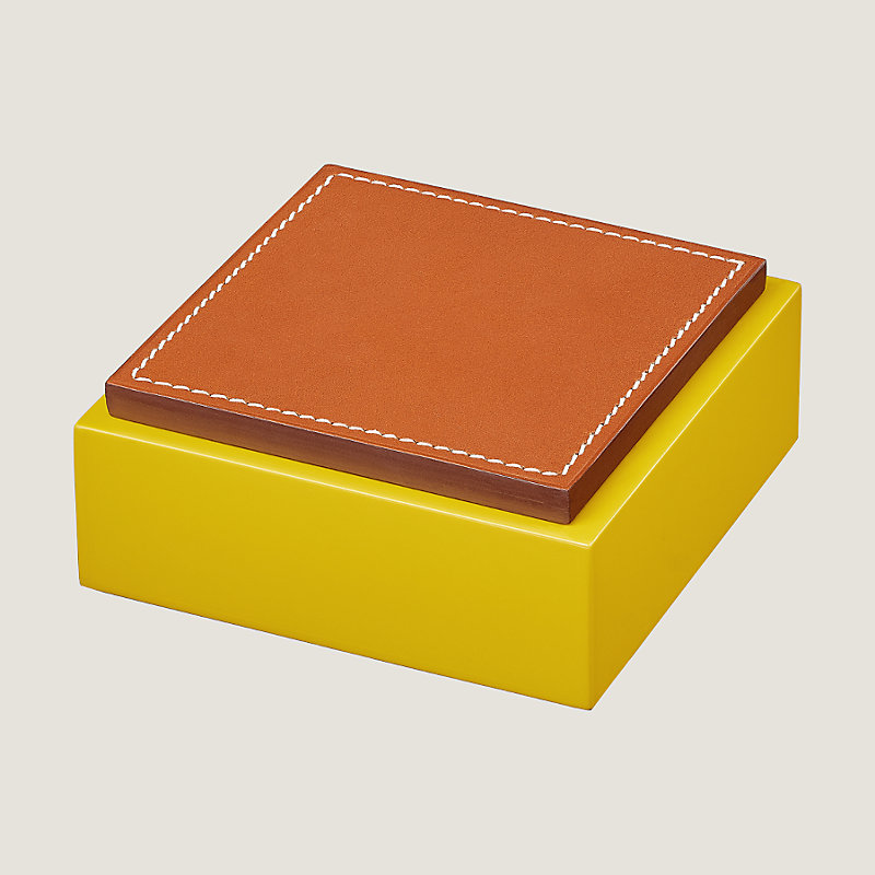 theoreme-box-very-small-model-